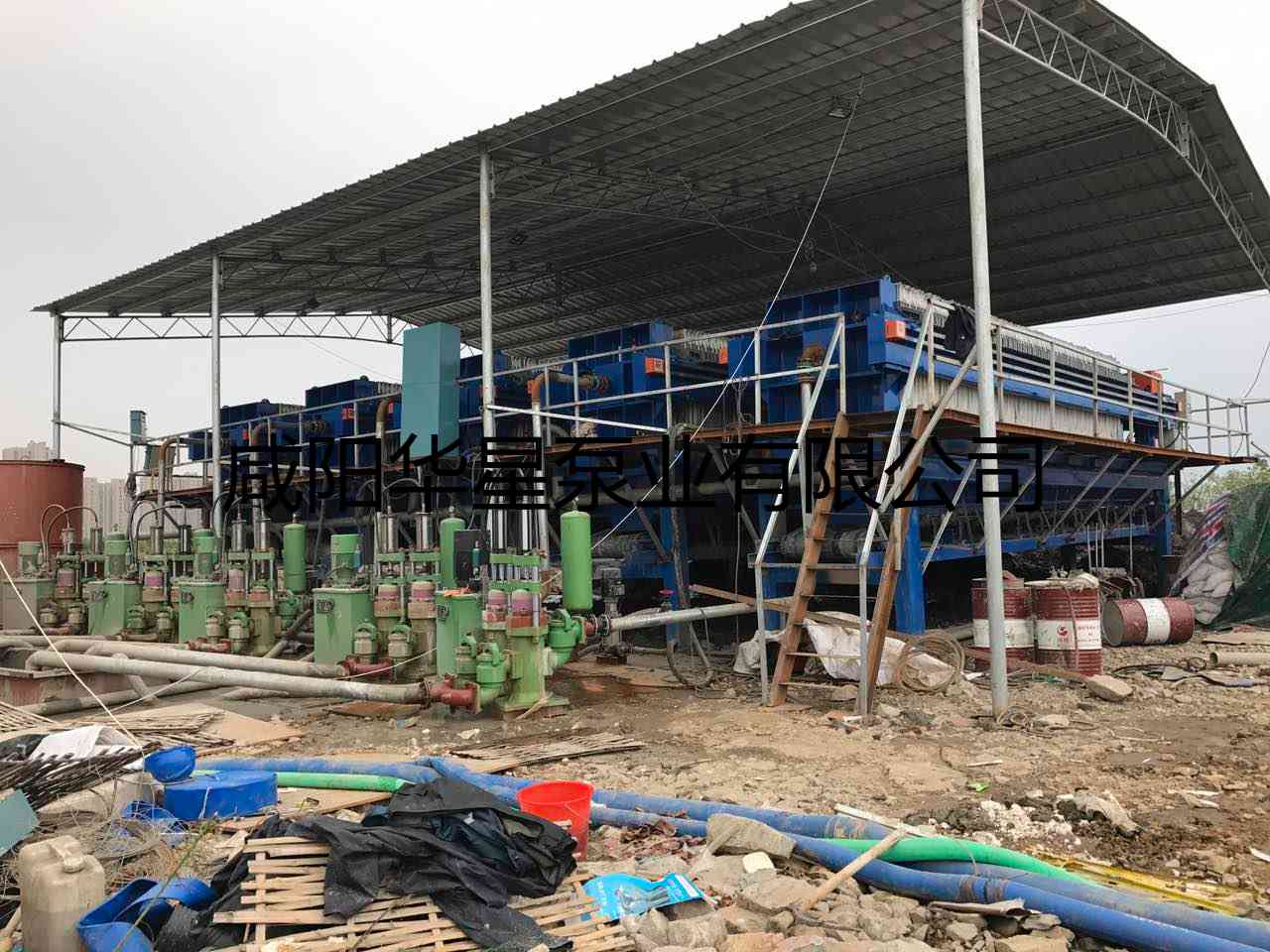 華星YBH300-40節(jié)能陶瓷柱塞泵打樁污泥使用現(xiàn)場(chǎng)-第二個(gè)現(xiàn)場(chǎng)-02